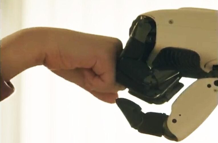 Η LG θα επιδείξει ένα ανθρωποειδές ρομπότ για τις δουλειές του σπιτιού στην CES 2026