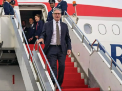 Ο Κιρ Στάρμερ επικρίνει τα σχόλια του Ντόναλντ Τραμπ για τα στρατεύματα του ΝΑΤΟ ως «τρομακτικά»