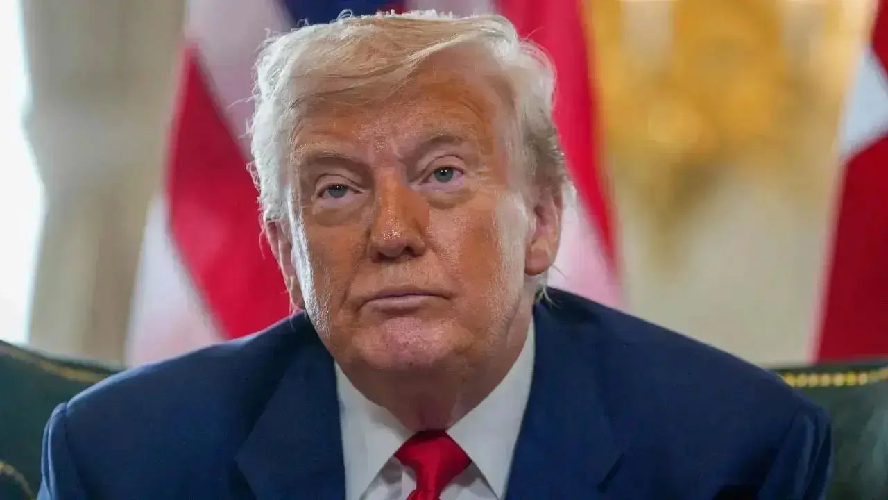 Ο Πρόεδρος Τραμπ διατάζει την εκποίηση της συμφωνίας τσιπ 2,9