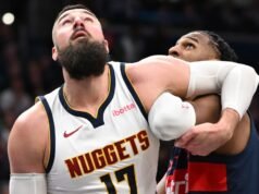 Οι Νάγκετς έχουν επιτέλους πραγματικό σέντερ με τον Γιόνας Βαλαντσιούνας να επιστρέφει από τραυματισμό στη γάμπα