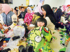 Οι έντονες βροχοπτώσεις στην Ιάβα προκάλεσαν κατολισθήσεις, σκοτώνοντας 8 ανθρώπους και αγνοούμενους 82