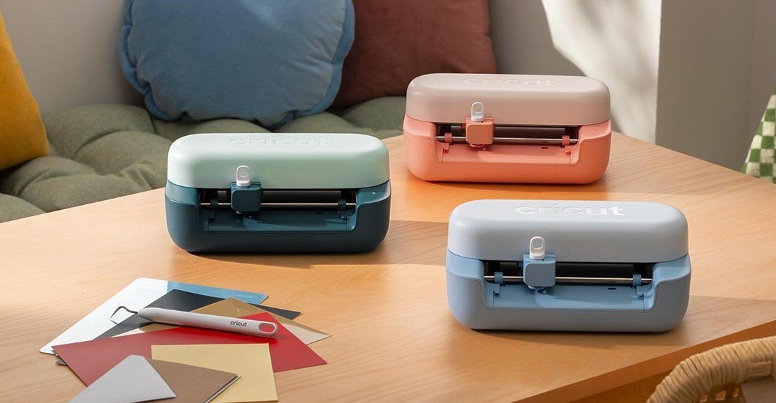 Το Cricut’s Joy 2 διευκολύνει τη δημιουργία αυτοκόλλητων για αρχάριους και είναι σε προσφορά