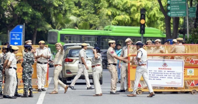 03delhi-police1.jpg