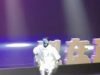 Τώρα αυτό λέτε break dancing! Παρακολουθήστε τη στιγμή που ένα ρομπότ καταρρέει στη μέση της παράστασης – προτού το άψυχο σώμα του συρθεί από τη σκηνή