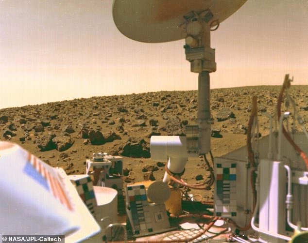 108779839-15837553-Scientists_say_that_humans_might_have_already_found_alien_life_b-a-22_1779375049739.jpg
