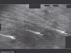 Ο Τραμπ δημοσιεύει περισσότερα αρχεία UFO με εκρηκτικές φωτογραφίες και βίντεο