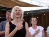 Ο κυβερνήτης του Κολοράντο δίνει χάρη στην ψηφοφόρο Τίνα Πίτερς