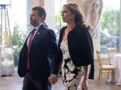 Ποια είναι η αρραβωνιαστικιά του Don Jr, Bettina Anderson; Ο σοσιαλιστής δένει τον κόμπο με τον γιο του προέδρου Τραμπ