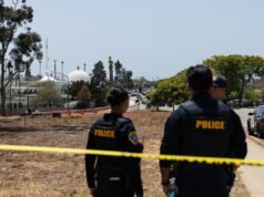 Τι γνωρίζουμε για τον ύποπτο πυροβολισμών στο τζαμί του Σαν Ντιέγκο ως απελπισμένη προειδοποιητική κλήση της μητέρας του στο 911