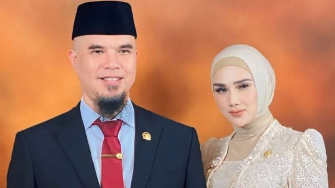 676103ff6ca45-mulan-jameela-dan-ahmad-dhani_1265_711.jpg