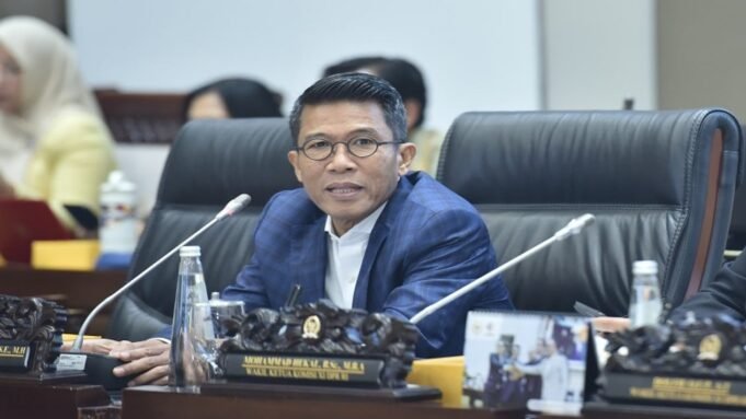 68e056fd24572-ketua-komisi-xi-dpr-ri-misbakhun_1265_711.jpeg
