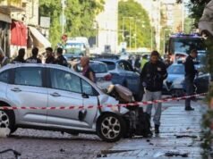 Αυτοκίνητο έπεσε πάνω σε πλήθος στην Ιταλία, 8 τραυματίες, 4 σε κρίσιμη κατάσταση