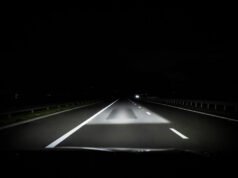 Αυτοί οι έξυπνοι προβολείς ενεργής δέσμης έρχονται επιτέλους στην Αμερική