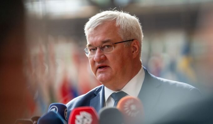 Belgium_EU_Foreign_Ministers_32528_c0-396-9504-5940_s1200x700.jpg