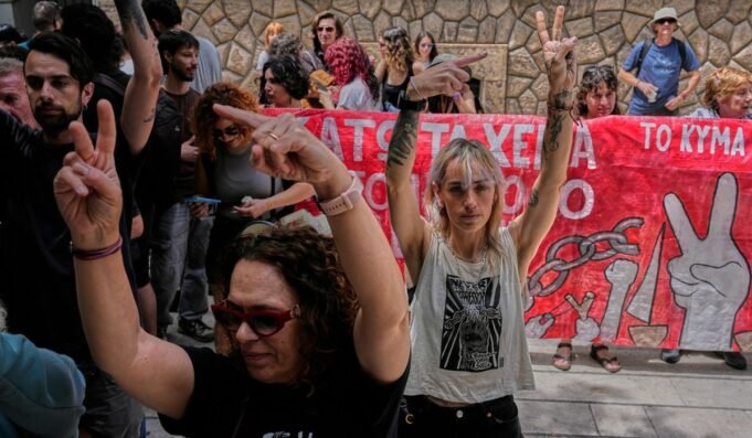 Greece_Gaza_Flotilla_63_27_c0-351-8414-5259_s1200x700.jpg