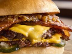Έχει στεφθεί ως το καλύτερο burger του Ηνωμένου Βασιλείου και οι κριτές λένε ότι είναι υπέροχο.
