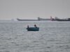 Κατασχέθηκε πετρελαιοφόρο στον τερματικό σταθμό των ΗΑΕ, φορτηγό πλοίο βυθίστηκε στα ανοικτά των ακτών του Ομάν εν μέσω εντάσεων στο Ορμούζ