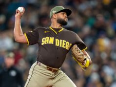 Randy Vasquez, Padres blank Mariners για να κατακτήσουν το Vedder Cup