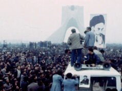 Επιθεώρηση «Rehearsals for a Revolution»: Doc Chronicles Iranian Struggle