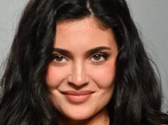 Η Kylie Jenner αποκαλύπτει το «The Baby Was Falling Out» κατά τη διάρκεια της εγκυμοσύνης