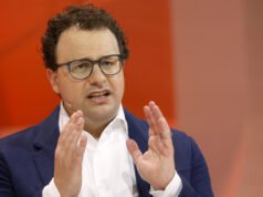 Η Anthropologie αναφέρεται ότι είχε το πρώτο της κερδοφόρο τρίμηνο