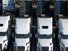 Η Volvo πληρώνει 197 εκατομμύρια δολάρια μετά την ανακάλυψη κρυφής συσκευής ρύπανσης σε κινητήρα φορτηγού στην Καλιφόρνια