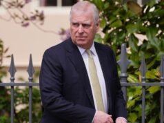 Η βασίλισσα Ελισάβετ φέρεται να επιθυμεί τον πρώην πρίγκιπα Άντριου να γίνει εμπορικός απεσταλμένος
