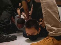 Ο δικαστής απαγορεύει στους ομοσπονδιακούς πράκτορες να συλλάβουν τους περισσότερους ανθρώπους στο δικαστήριο μετανάστευσης της Νέας Υόρκης
