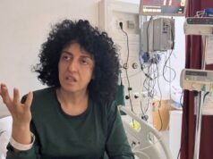 Η Ιρανή βραβευμένη με Νόμπελ Νάργκες Μοχαμάντι βγήκε από το νοσοκομείο