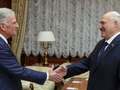 Ο αυταρχικός ηγέτης της Λευκορωσίας καλωσορίζει τον ευαγγελιστή των ΗΠΑ Φράνκλιν Γκράχαμ για να πραγματοποιήσει μια μαζική συνάντηση