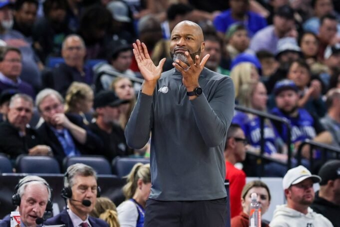 Αναφορά: Οι Pelicans θα προσλάβουν τον Jamahl Mosley ως προπονητή
