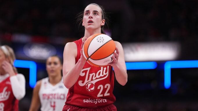 Η Κέιτλιν Κλαρκ κατοχυρώνει την ιστορία του WNBA μέρες μετά