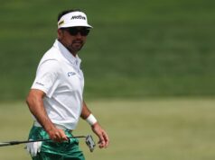 Ο Jason Day κάνει μια τεχνική επιλογή μόδας μια μέρα μετά την αντίδραση των θαυμαστών