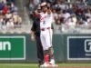 Ο Kody Clemens βοηθά τους Twins να αποφύγουν μια επίθεση στην Brewers
