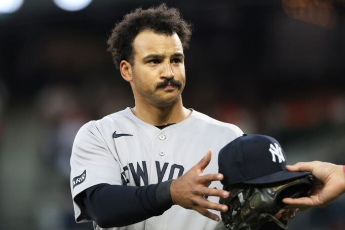 Ο Trent Grisham (γόνατο) αποχωρεί από το παιχνίδι Yankees-Blue Jays