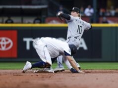 Ο White Sox σημειώνει δύο σερί στο 9ο inning για να ξεπεράσει τους Mariners