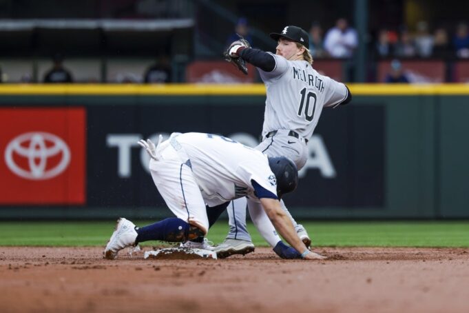 Ο White Sox σημειώνει δύο σερί στο 9ο inning για