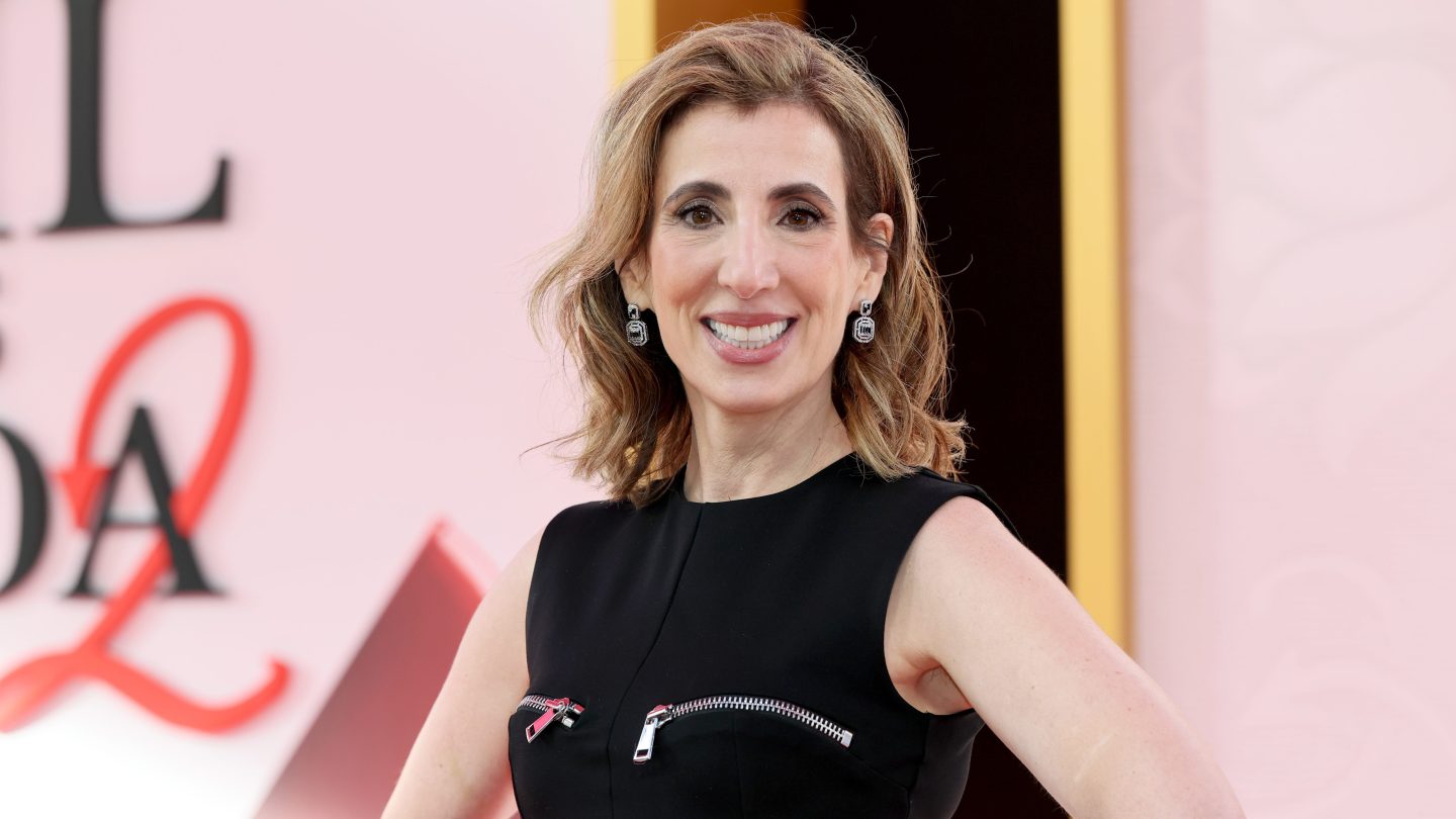Ο διάβολος φοράει Prada 2 Writer για υπηρεσίες θαυμαστών, μόδα