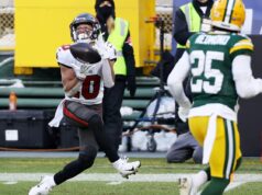 Ο πρωταθλητής του Super Bowl, Barrington High alum Scotty Miller δοκιμάζει για τους Bears