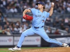 Οι Blue Jays απέκλεισαν τους αντίπαλους Yankees για να ισοφαρίσουν τη σειρά