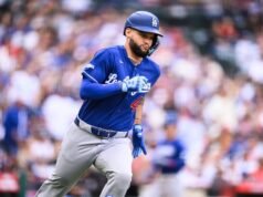 Οι Dodgers πυροβολούν τους Angels για να ολοκληρώσουν το σκούπισμα τριών παιχνιδιών
