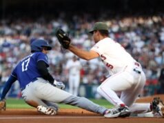 Οι Dodgers σκοράρουν 15 runs, λίβρες Angels