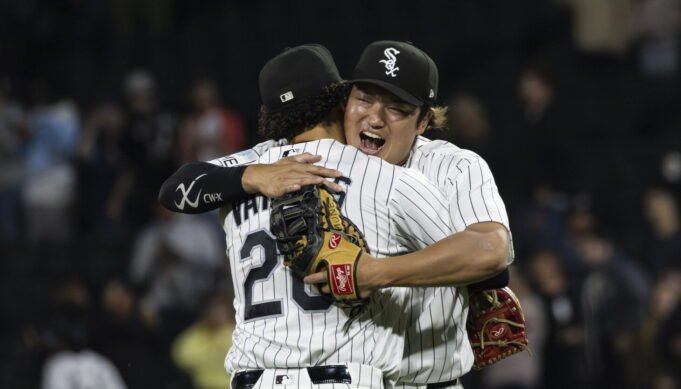 Οι White Sox ακολουθούν το σεβασμό πίσω από τους Mune,