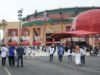 Οι οπαδοί σπεύδουν στο Angel Stadium καθώς τρωκτικά εισβάλλουν και ξεσηκώνονται